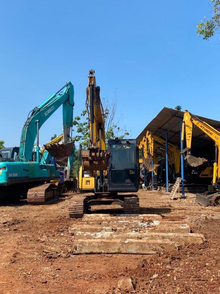 Harga Sewa Excavator Perjam